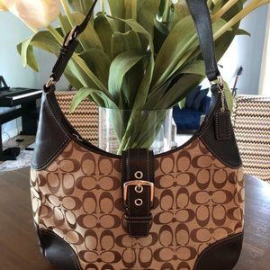 COACH Hampton Signature Hobo Bage